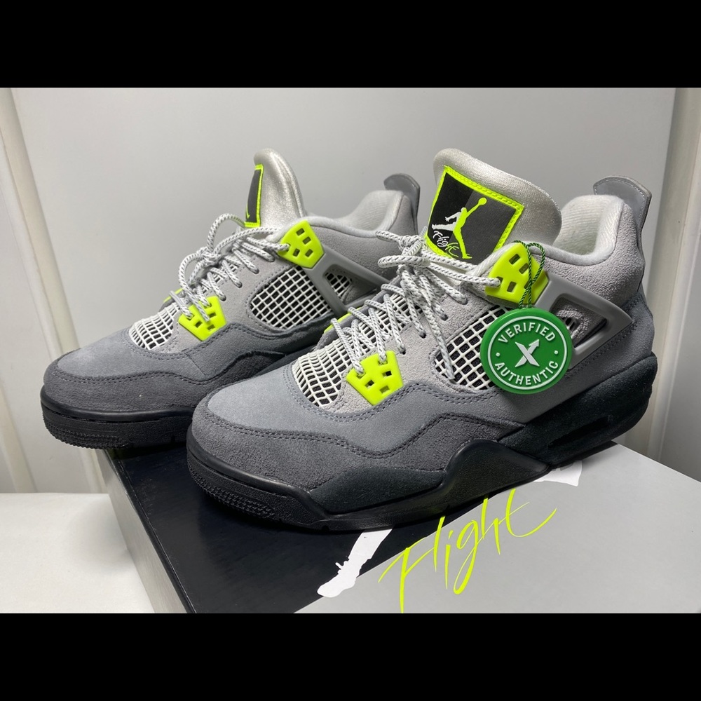 AIR JORDAN 4 RETRO SE